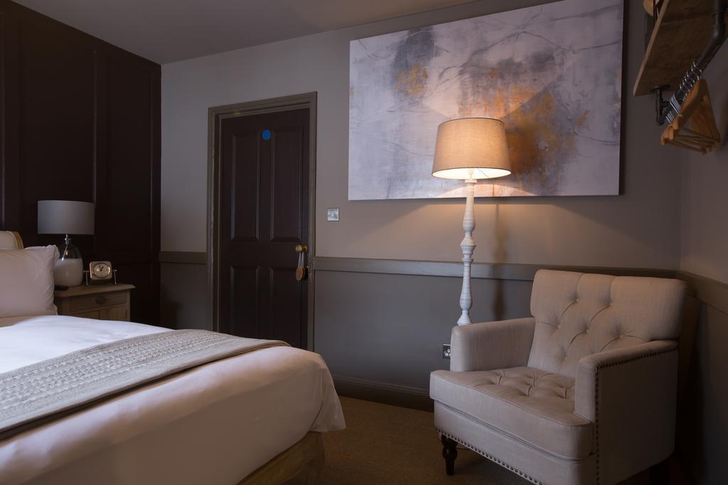 The Lion - Pub & Restaurant Hotel Wimborne Minster